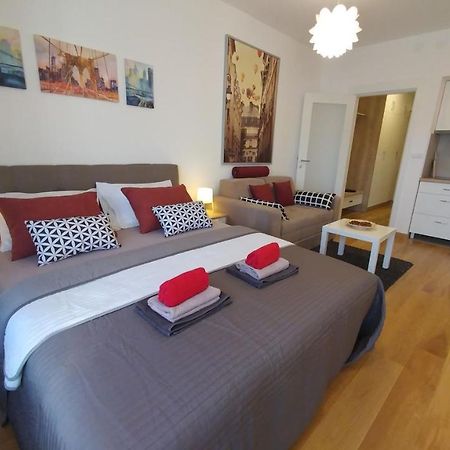 Apartments Delta A Blok - Savada เบลเกรด ภายนอก รูปภาพ