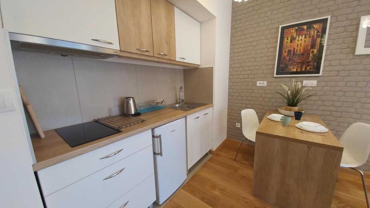 Apartments Delta A Blok - Savada เบลเกรด ภายนอก รูปภาพ