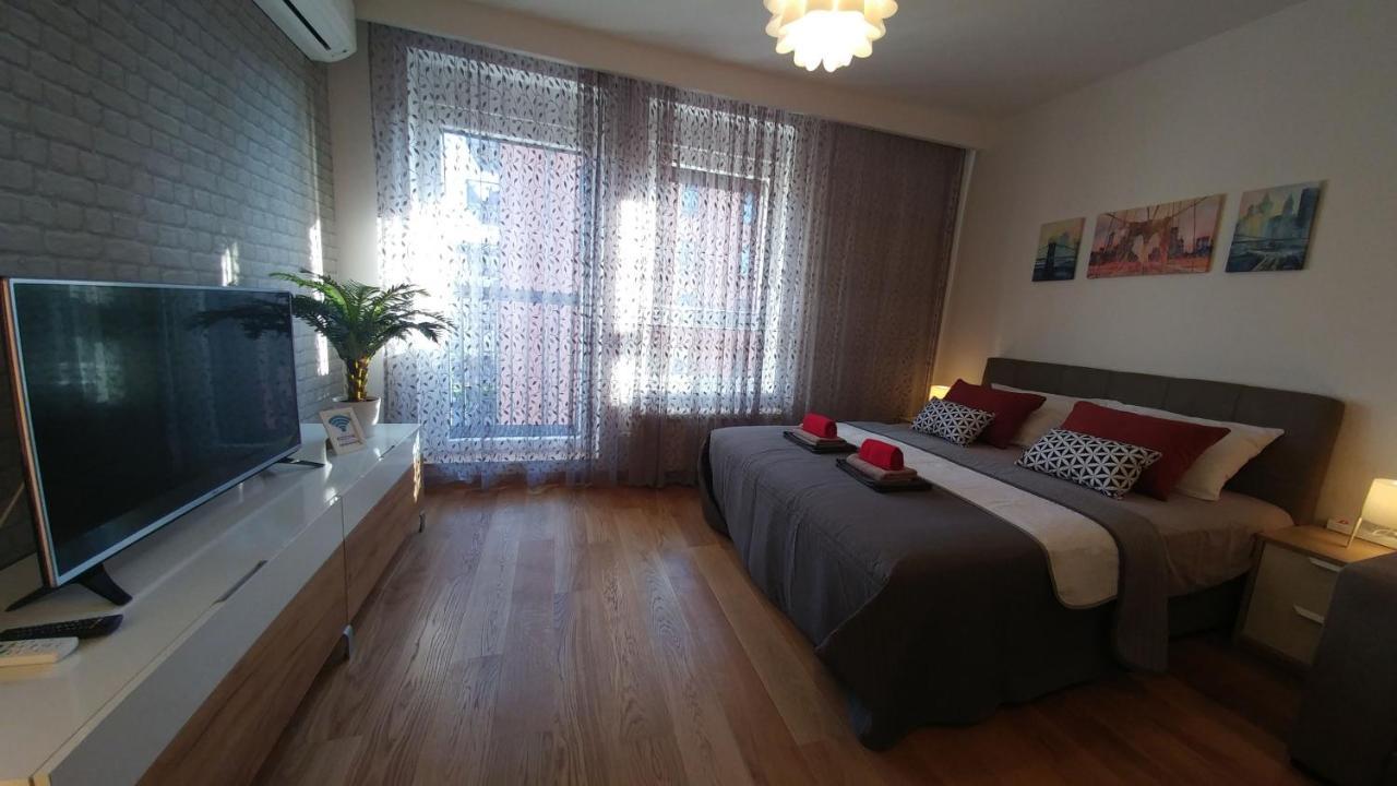 Apartments Delta A Blok - Savada เบลเกรด ภายนอก รูปภาพ