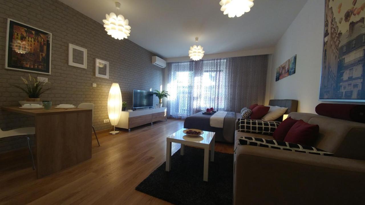Apartments Delta A Blok - Savada เบลเกรด ภายนอก รูปภาพ