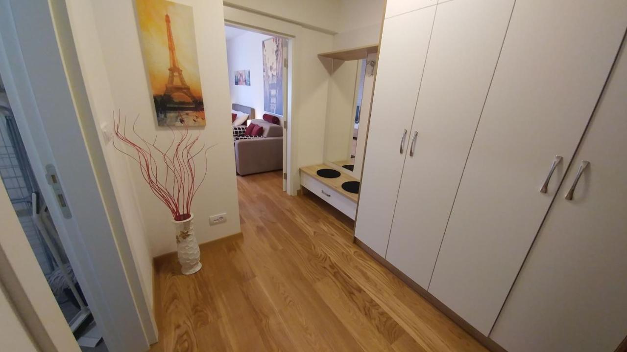 Apartments Delta A Blok - Savada เบลเกรด ภายนอก รูปภาพ